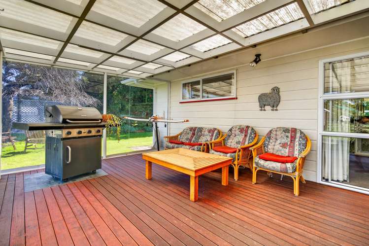 53 Tararua Drive Upper Plain_12