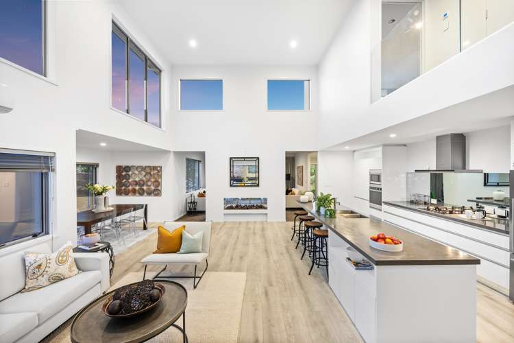 8 Tuatini Place Long Bay_18