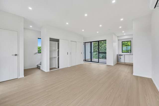 2/163 Edmonton Road Te Atatu South_3