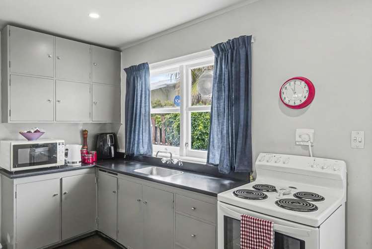 51 Alexander Road Raumati Beach_9