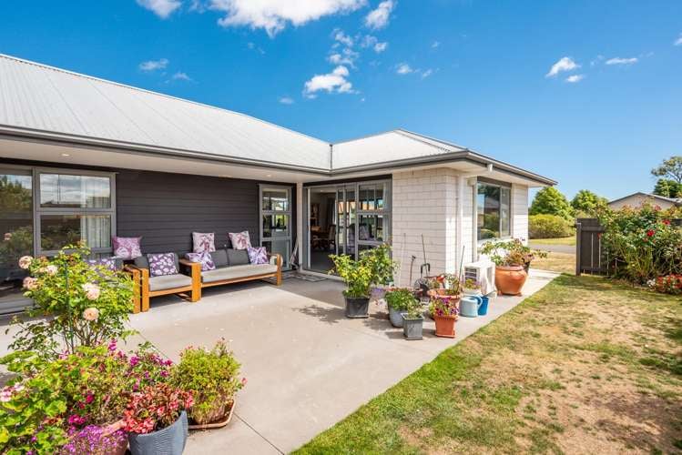 24 Barry Curtis Place_0