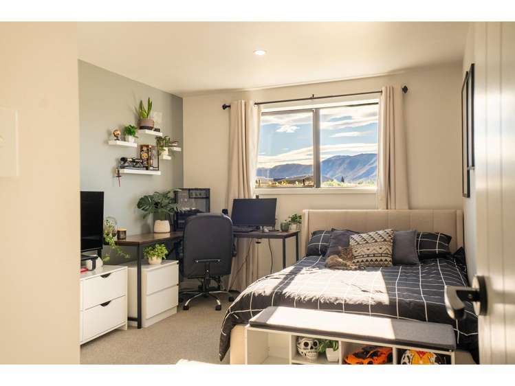 1 Tussock Crescent Twizel_24