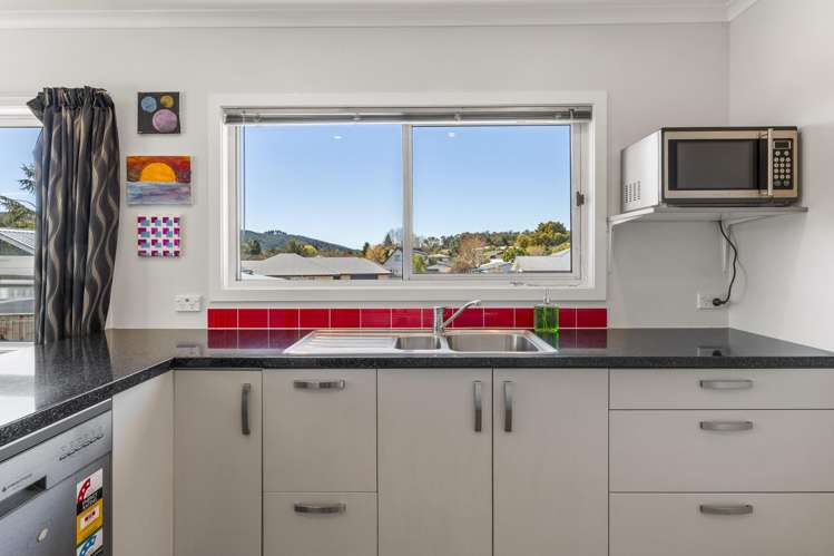 53 Eighty Eight Valley Road Wakefield_14