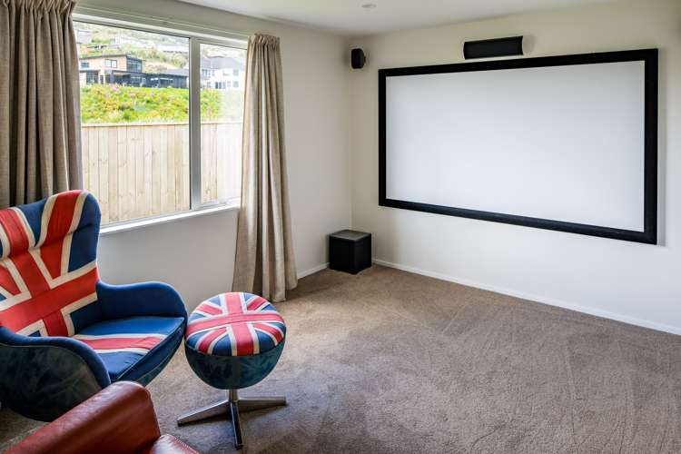 6 Banks Boulevard Whitby_7