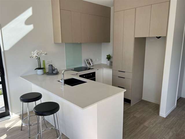 61-B Andrew Road 10679_2