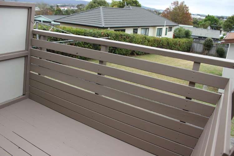 19 Kirrie Avenue Te Atatu South_16