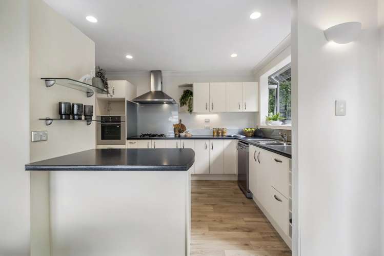 53 Lynden Avenue Hillcrest_11