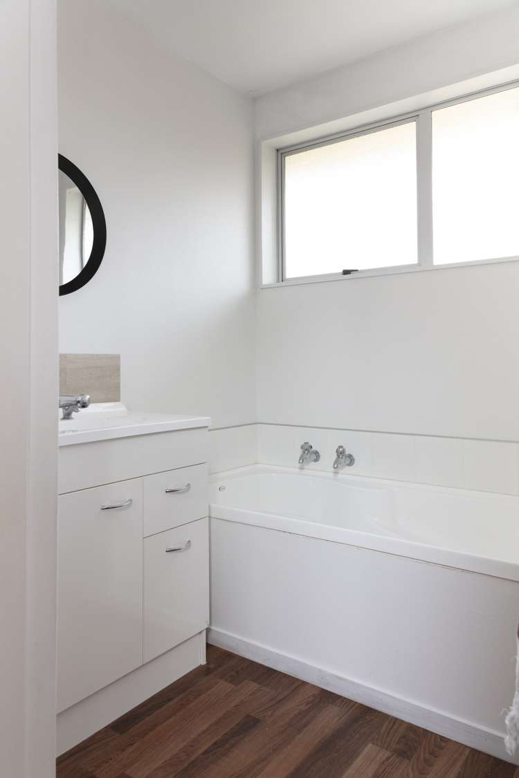 2/73 Sabys Road Halswell_7