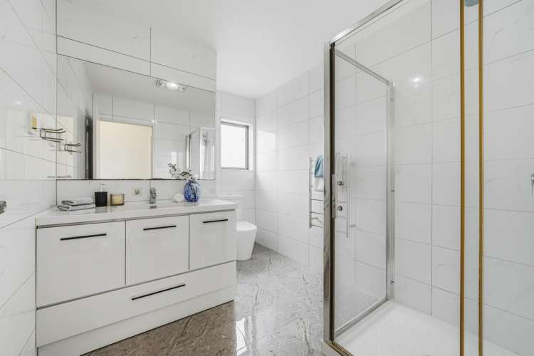 8 San Casello Rise Henderson_11