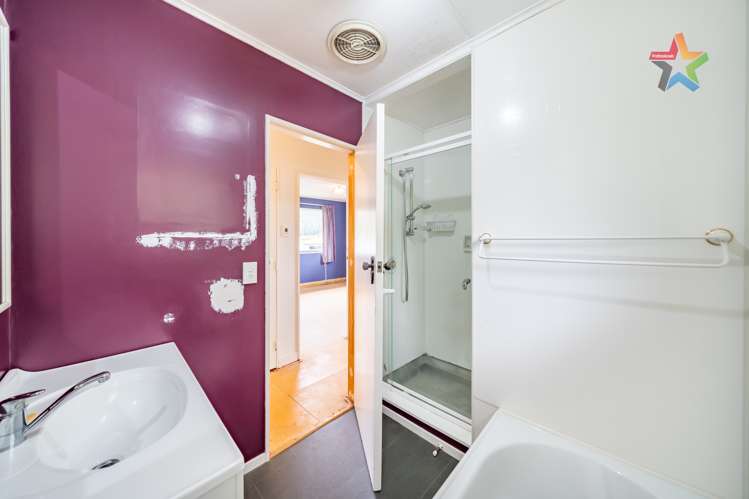 6 Kendal Grove Wainuiomata_16