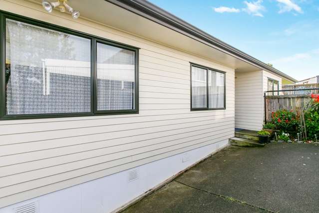 2/11 Roseneath Place Birkdale_4