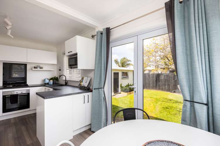 3 Roto Street Westown_8