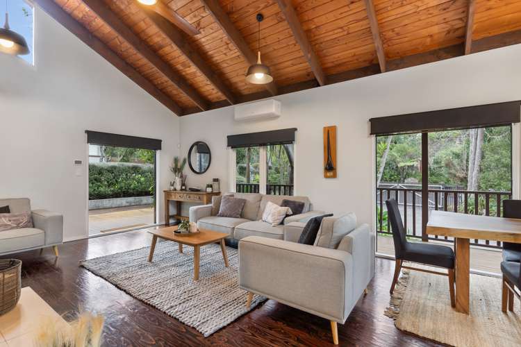 520 West Coast Road Oratia_6