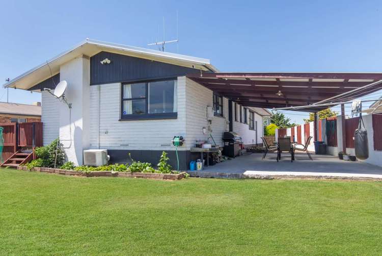 8 Margaret Place Deanwell_13