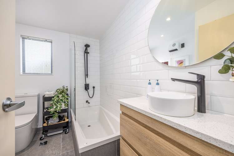 44/8 Soljak Place Mount Albert_21