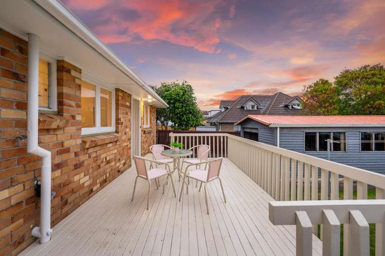 106 Flanshaw Road Te Atatu South_14