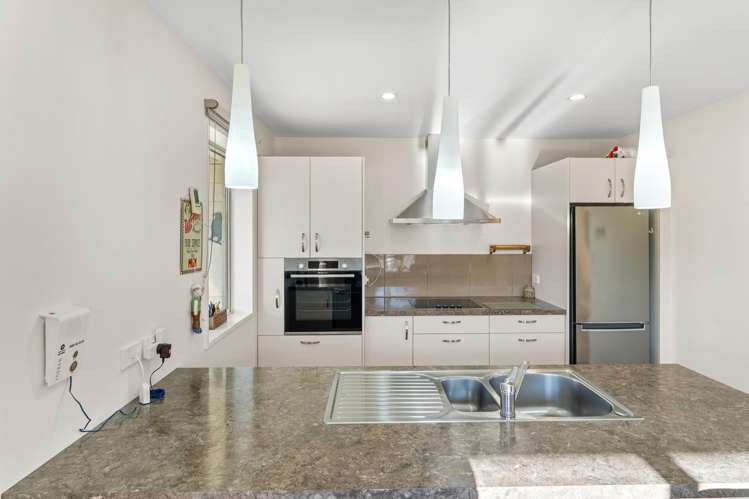 14A Ernest Place Brightwater_9
