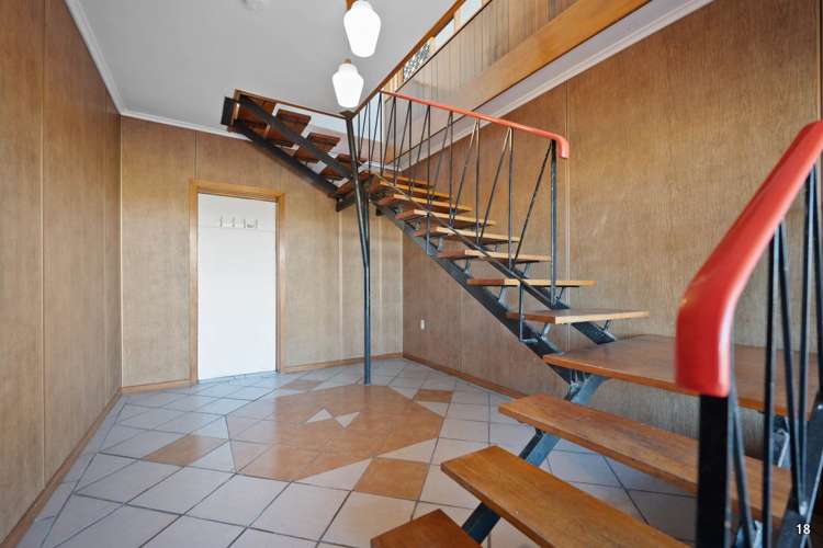 18 Sulphur Beach Road Northcote Point_17