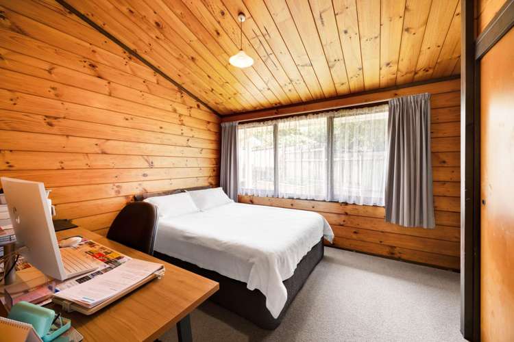 23 Rospeath Crescent Spotswood_15