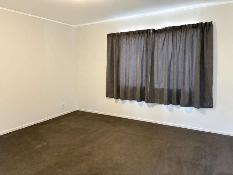 56B Sutton Crescent Papakura_8