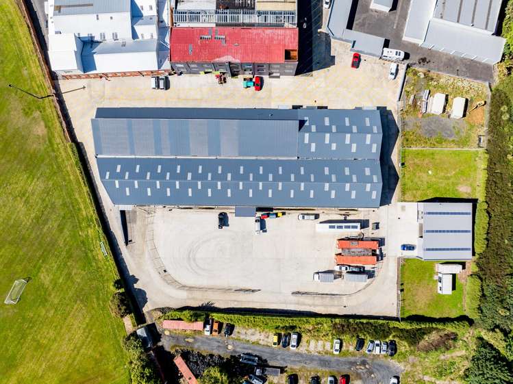 152 & 152B Kaikorai Valley Road Glenross_14