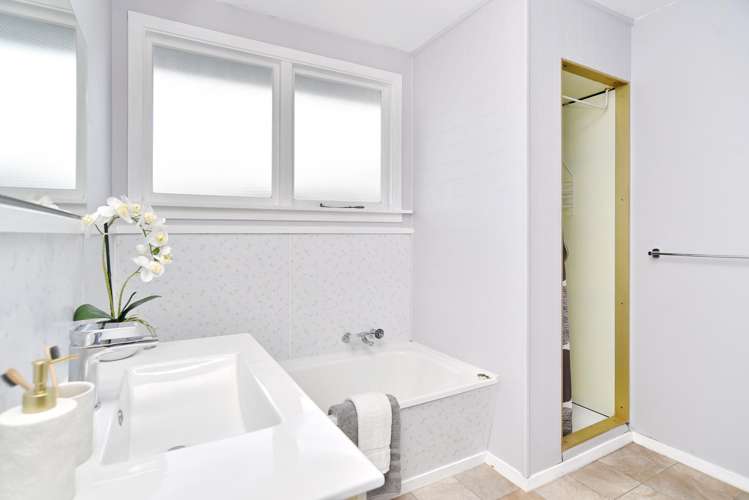 9 Oldwood Street Bishopdale_13