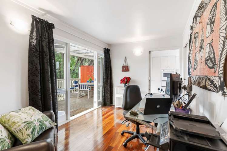 37 Sherwood Avenue Te Atatu South_19