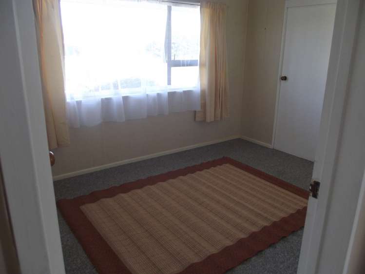 2b Costley Street Carterton_5