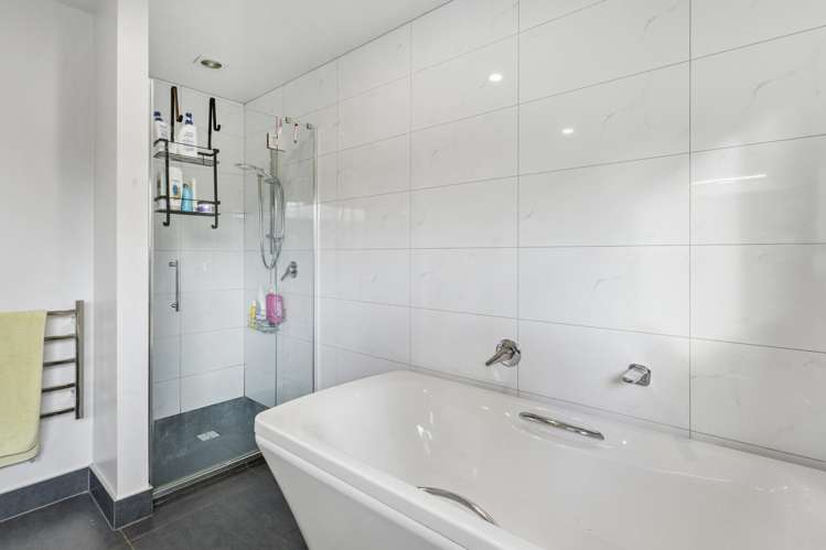 220 Forest Hill Road Waiatarua_22