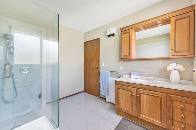 725 Ridgens Road Charing Cross_12