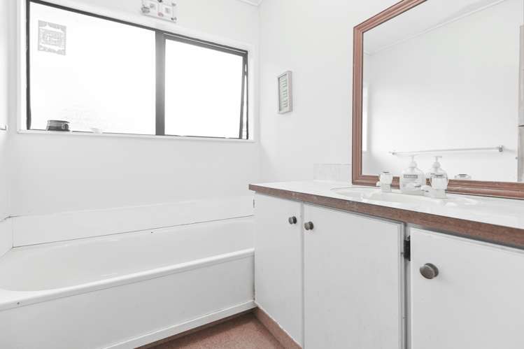 13 Balta Street Flaxmere_11