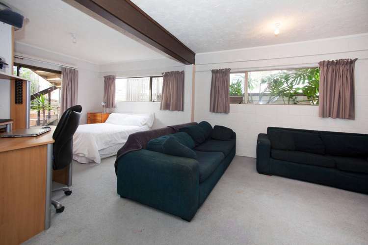 2/170 Stapleford Crescent Browns Bay_12