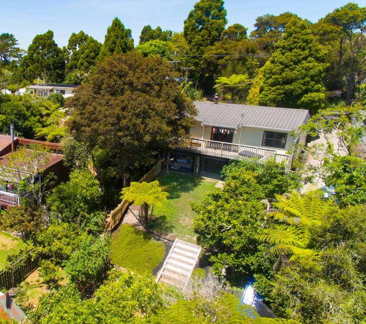 4 Staley Road Parau_14