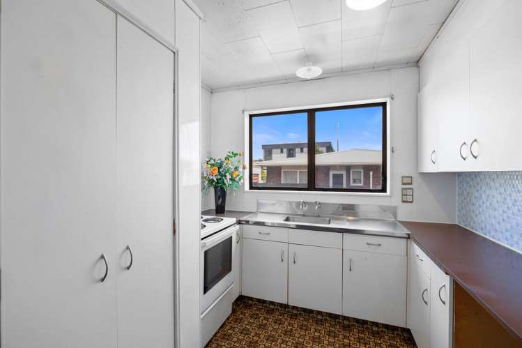 400 Devon Street East_2