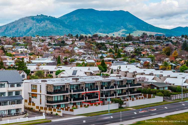 3/88 Lake Terrace Central_21