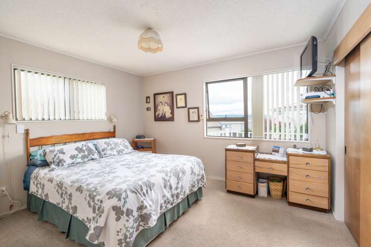 1 Gladstone Grove Richmond Heights_11