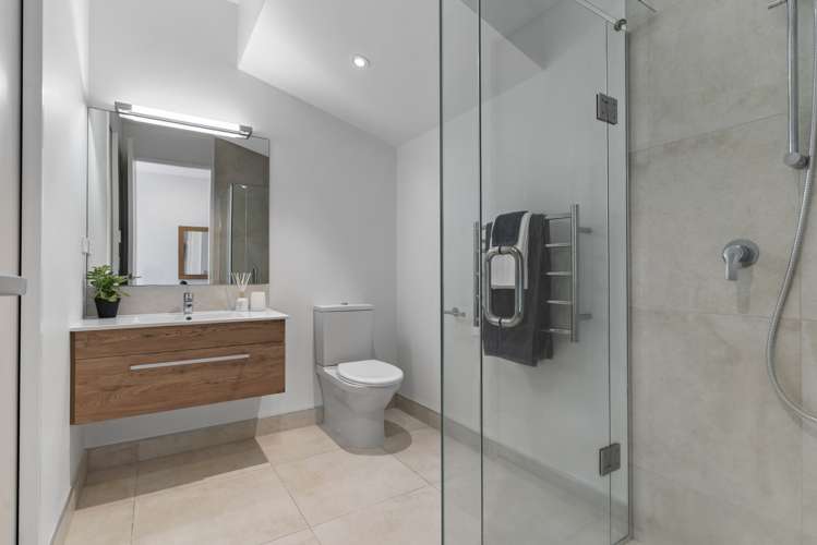 12 Quarters Lane Beachlands_9