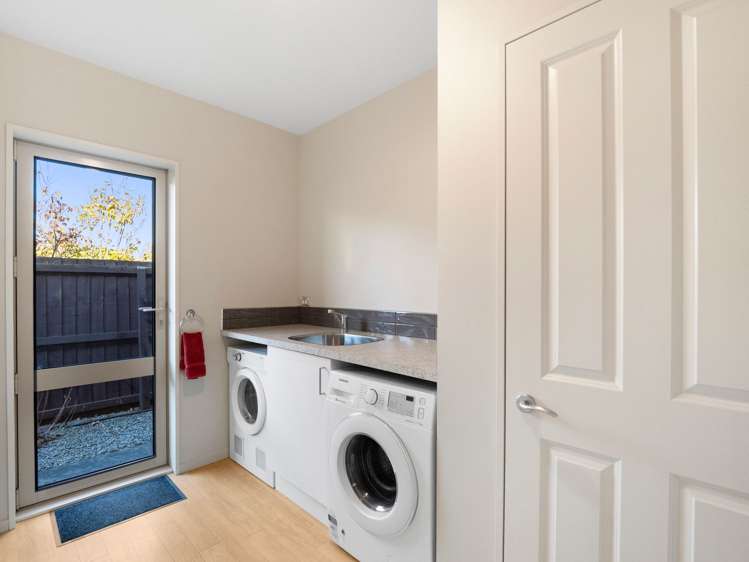 16 Heathridge Place Lincoln_27