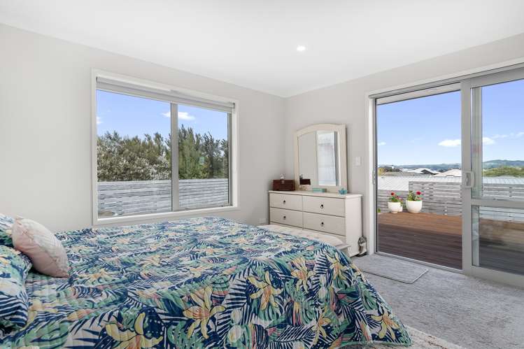 6 Carex Close Pyes Pa_9