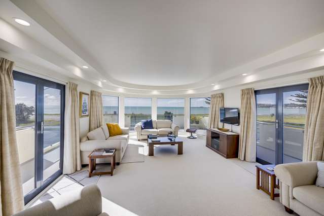 24 The Esplanade Westshore_3