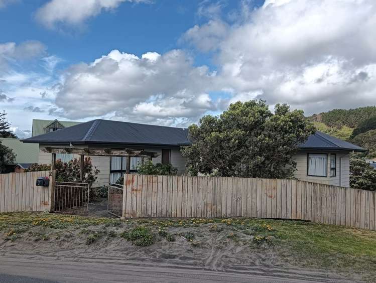 2 Ocean View Road Port Waikato_15