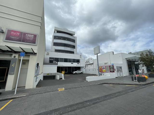 187 Broadway Newmarket_3