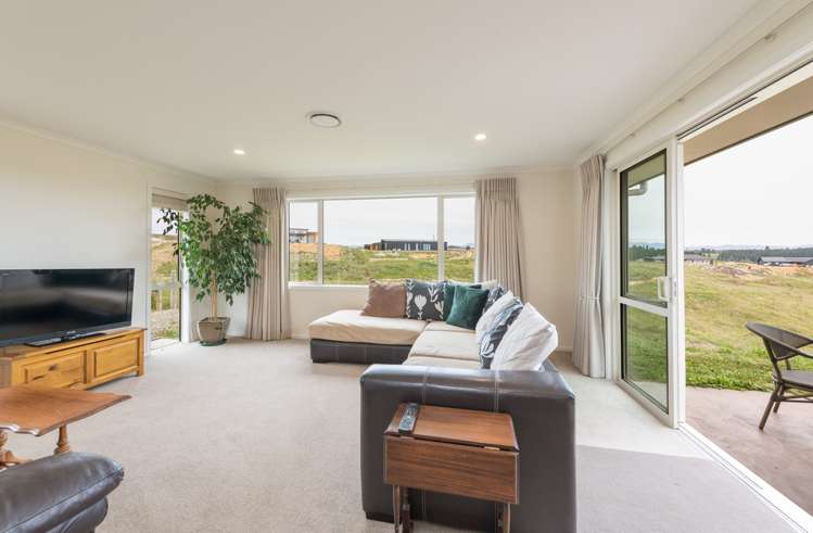 12 Mount Arthur View Redwood Valley_8