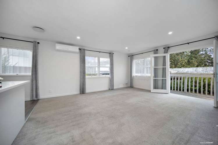 25A Hewlett Road Massey_3
