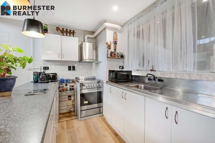 29k Springs Road Parakai_11