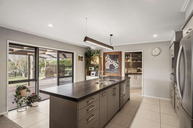 3 Sarona Park Drive Omanawa_5