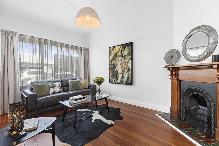 21 Newtown Avenue Newtown_7