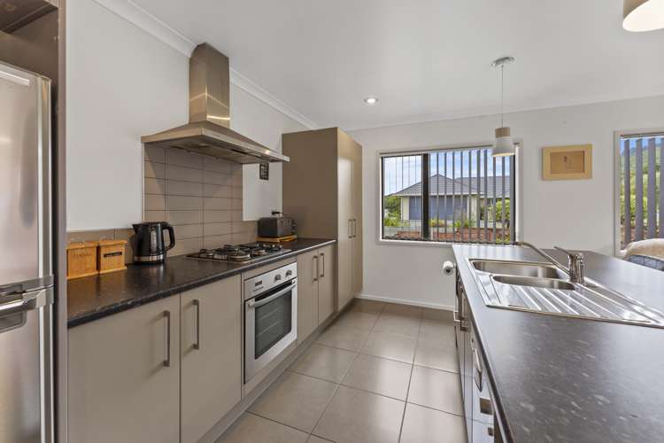 5 Ronald Scott Grove Riverstone Terraces_4