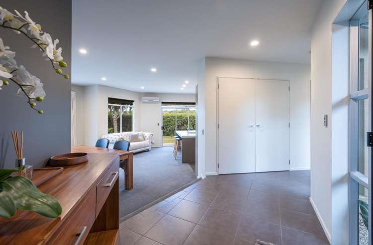 12 Lobank Place Richmond_12
