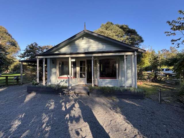 One bedroom cottage in Okoia
